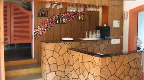 Renzo's Inn