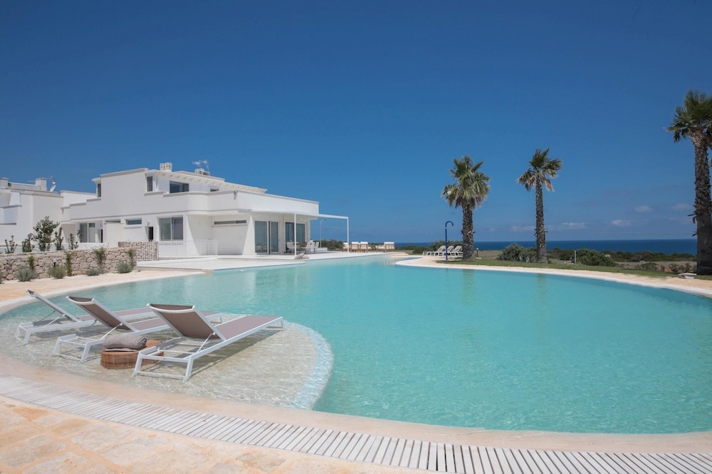 TD Villa Maestrale Luxury Pool Sea View