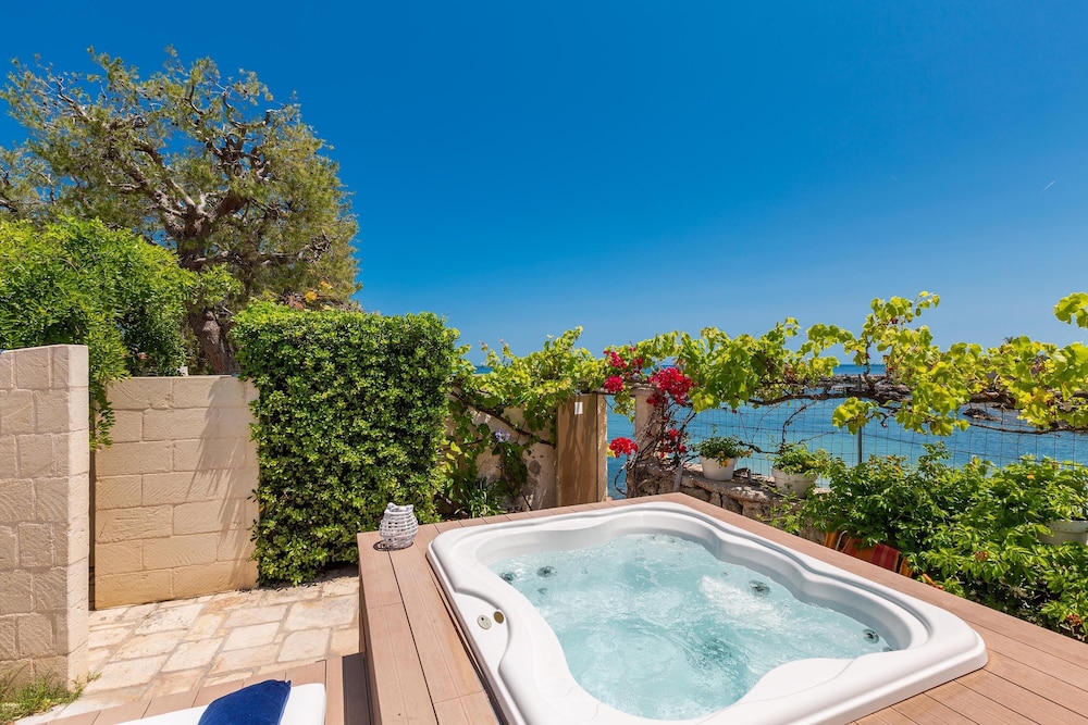 3514 Mareo Apartment by Barbarhouse