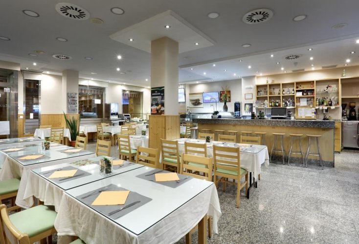 Hotel Tribuna Malaga — фото 3