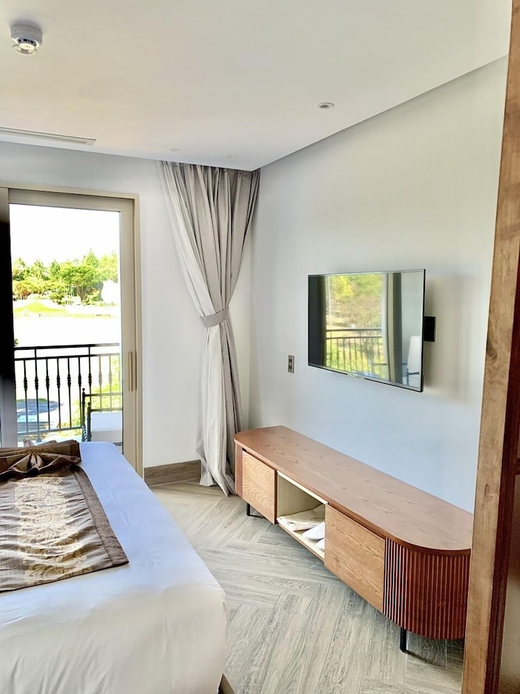 Ngon Avatar Boutique Hotel