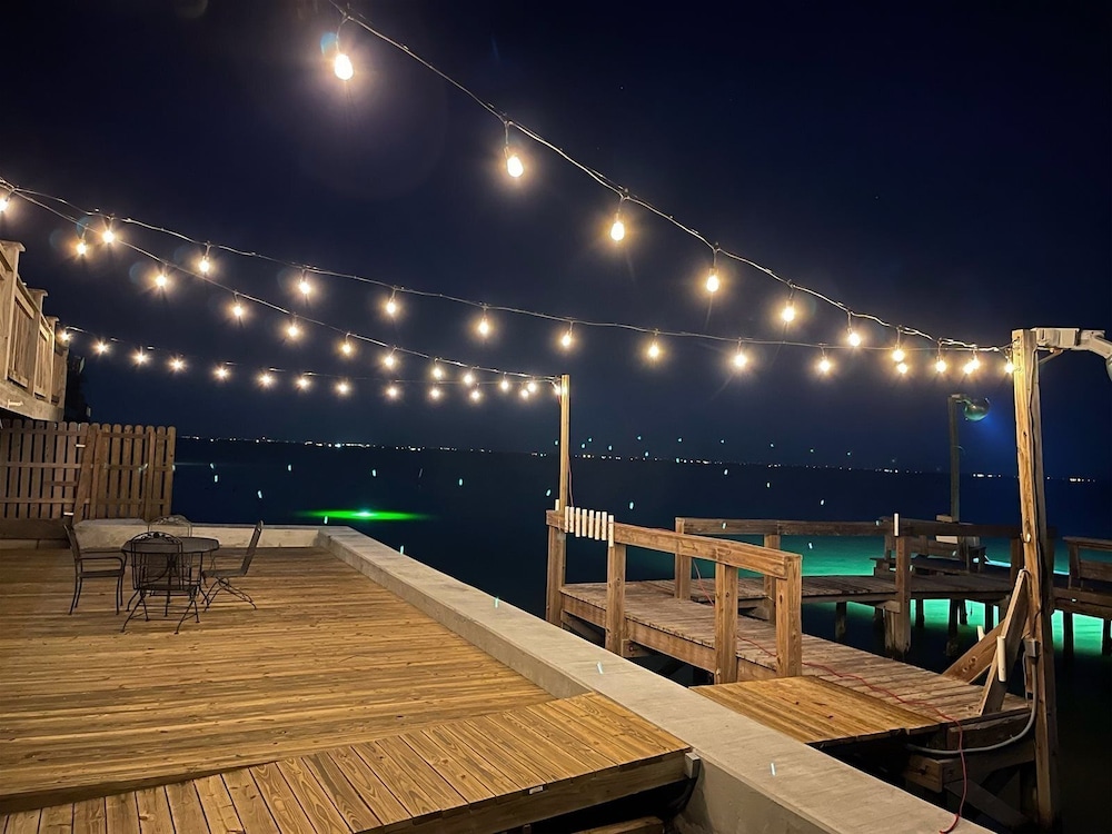 Frisco Flats by Miss Kitty’s