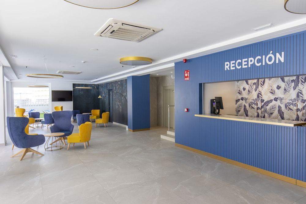 Aparthotel BCL Levante Beach