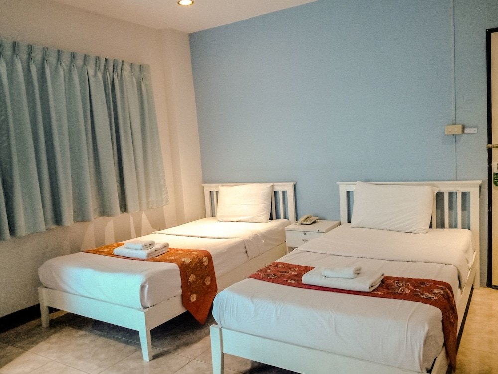 Nim Hotel