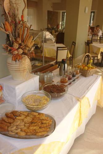 Saint Constantine Hotel