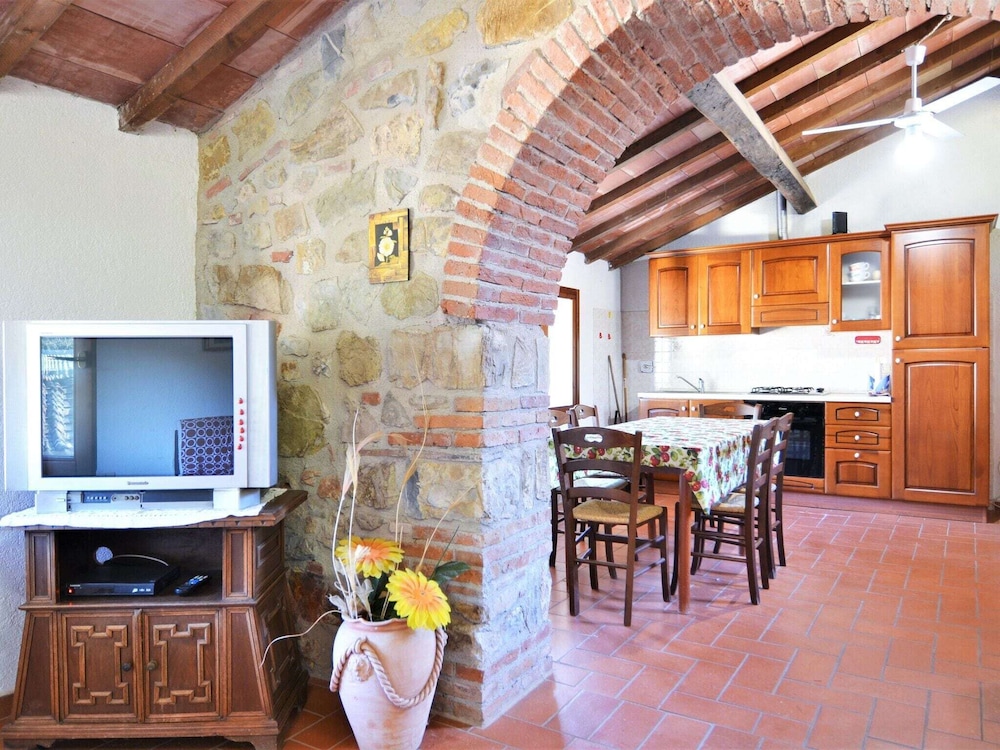 Tuscany Apartment With 2 Pools