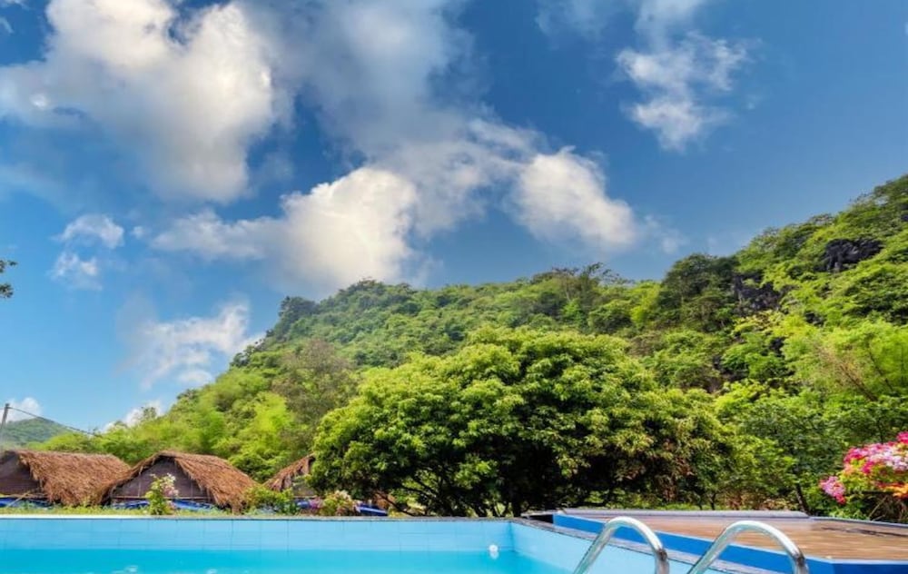 Catba Papillon Garden Bungalow & Resort