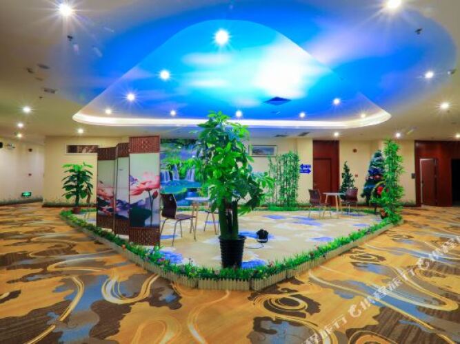 Longbaihui Hotel — фото 2