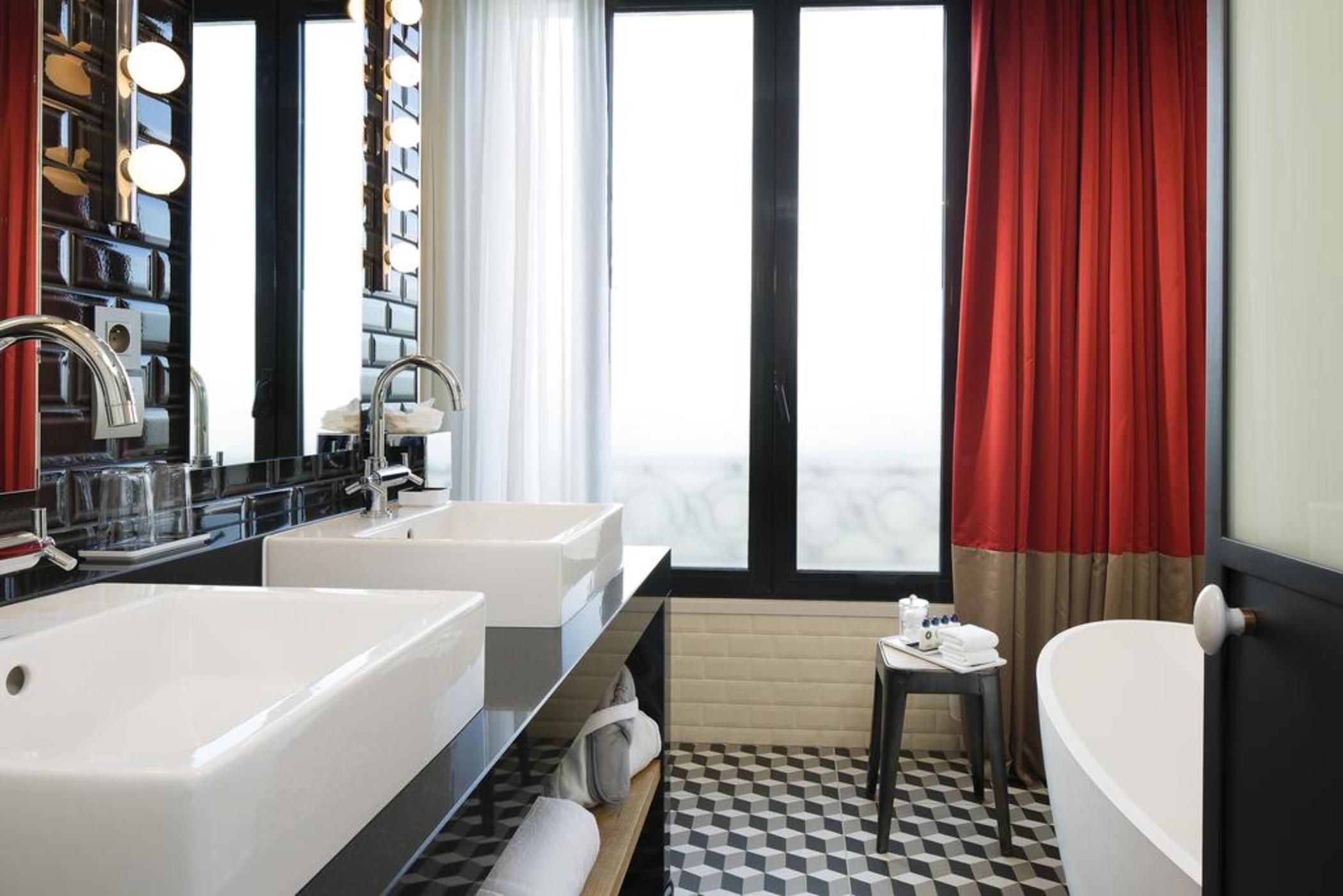 Terrass'' Hotel Montmartre by MH