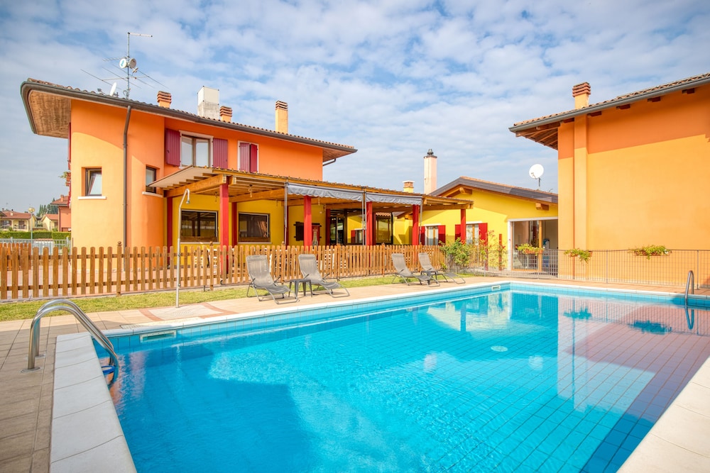 HOTEL   VILLA CAMPO ROSSO