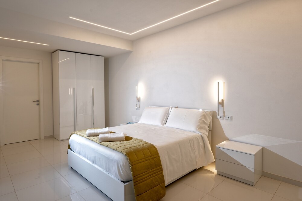 Amazing Villa Chimera White View Pool