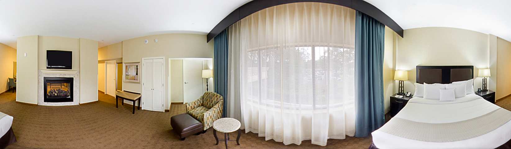 DoubleTree by Hilton Hotel Tinton Falls - Eatontown