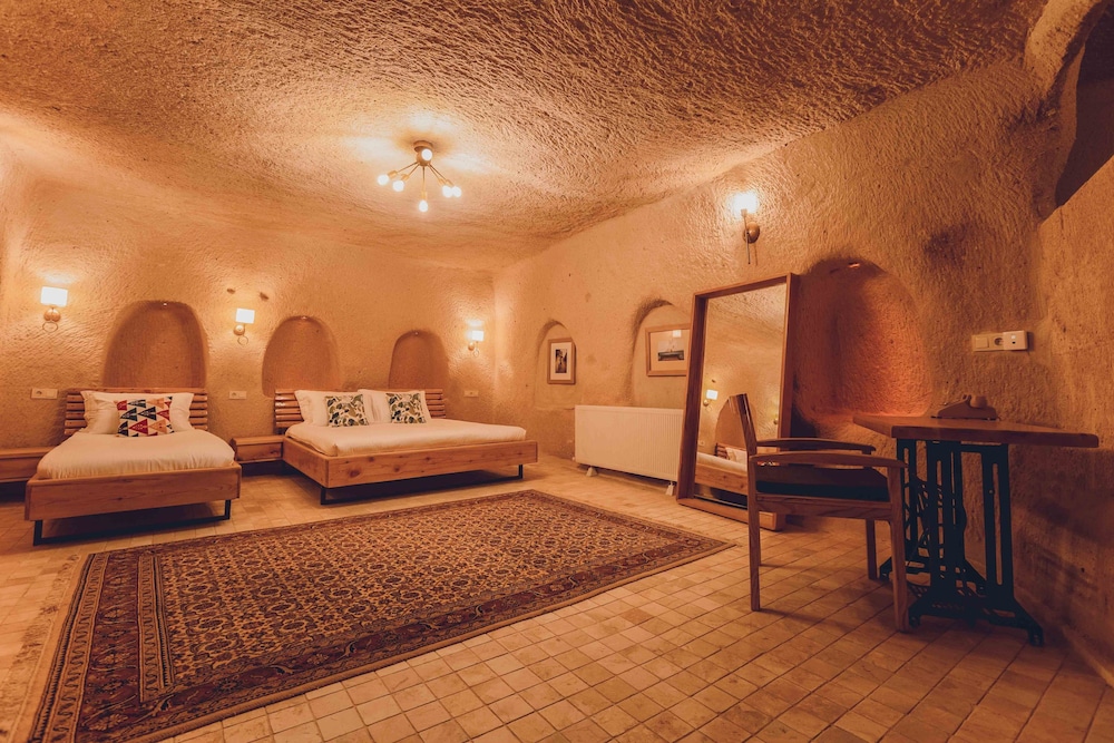 Pinhan Cave Suites — фото 3