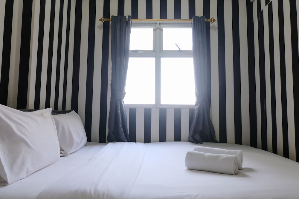 Good Deal 2Br At 16Th Floor Suites @Metro Apartment