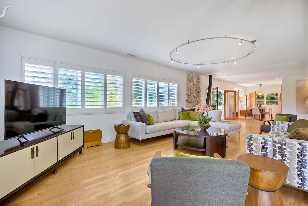 Serene Coastal Home Sleeps 8 1 Mile From Beach!
