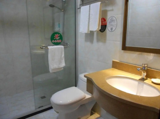 GreenTree Inn (Shanghai Waigaoqiao)