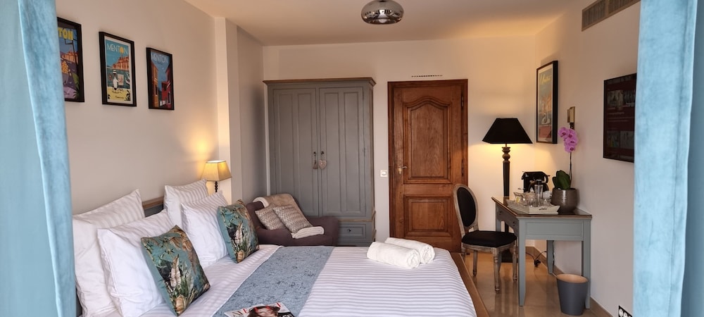 Loup Castel Boutique Hotel B&B